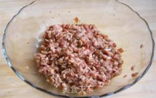 茄干包子的做法步骤：2