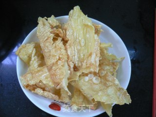 腐竹花生焖鸡爪的做法步骤：2