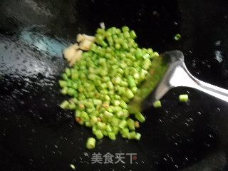 豇豆肉末炒蛋的做法步骤：2