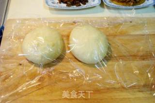 美味营养大面包的做法步骤：4