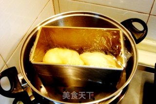 美味营养大面包的做法步骤：4