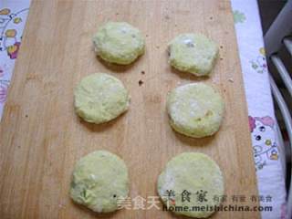 蚕豆糯米饼的做法步骤：3