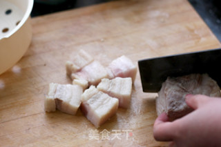 秘制红烧肉的做法步骤：2