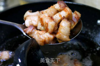 秘制红烧肉的做法步骤：2