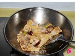 辛香开胃----咖喱土豆炖翅根的做法步骤：6