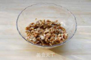 发面水煎饺的做法步骤：2