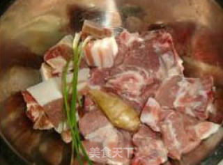 腌笃鲜的做法步骤：4