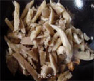 平菇炒肉片的做法步骤：2
