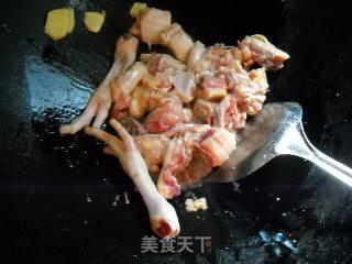 土豆炖鸡汤的做法步骤：2