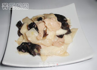 芡汁黑木耳茭白炒肉——乡土小炒的做法步骤：5
