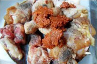 秘制烤鸡腿+骨肉相联+烤小黄鱼的做法步骤：5