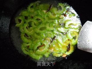 五味苦瓜鱼片汤的做法步骤：2