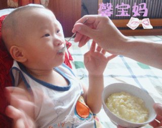 虾皮鸡蛋粥的做法步骤：2