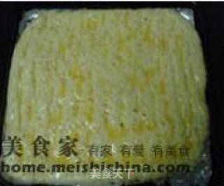 芝麻肉松面包卷的做法步骤：3