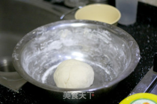 传统意式披萨的做法步骤：2