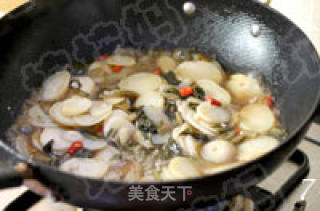 腌菜土豆烧肉片的做法步骤：2