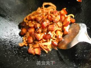 五花鱿鱼丝的做法步骤：2