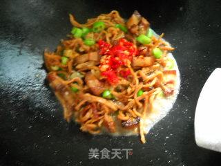 五花鱿鱼丝的做法步骤：2