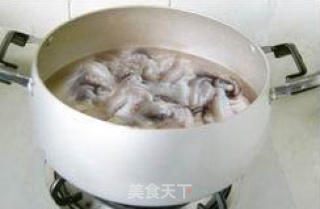 章鱼炒韭葶的做法步骤：3