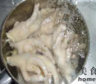 泡椒凤爪的做法步骤：2