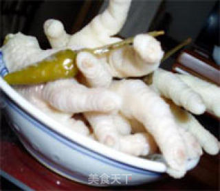 泡椒凤爪的做法步骤：2