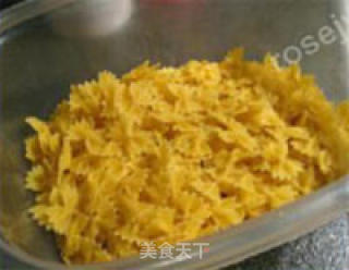 泰式虾仁意粉的做法步骤：4