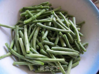 拌豆角的做法步骤：2