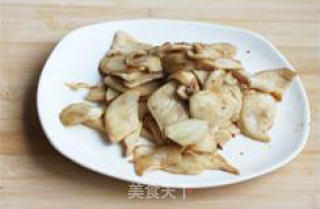 干锅杏鲍菇的做法步骤：3