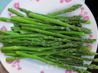 芦笋鸡蛋的做法步骤：3
