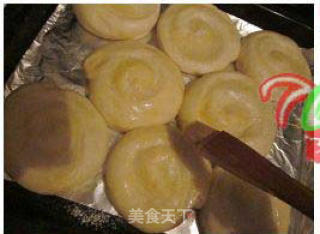 椰蓉卷的做法步骤：4