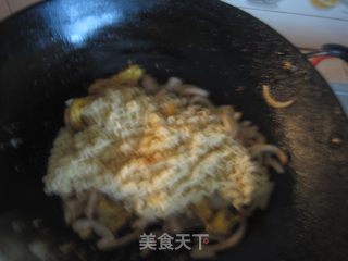 炒方便面的做法步骤：3