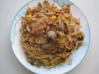 炒方便面的做法步骤：3