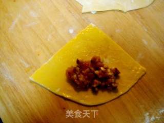 牛角馄饨+刀片馄饨的做法步骤：3