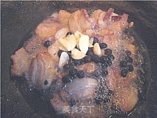 青椒炒肉的做法步骤：2