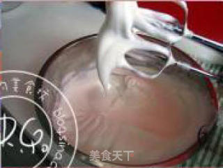 把浪漫加入蛋糕里——【玫瑰花乳酪蛋糕】的做法步骤：3
