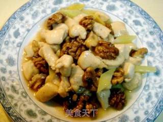 桃仁鸡丁的做法步骤：3