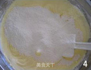 椰香海绵蛋糕卷的做法步骤：5