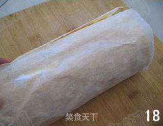 椰香海绵蛋糕卷的做法步骤：5