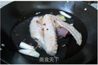 笋干烧鸭的做法步骤：3