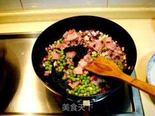 清炒培根蔬菜意面的做法步骤：2