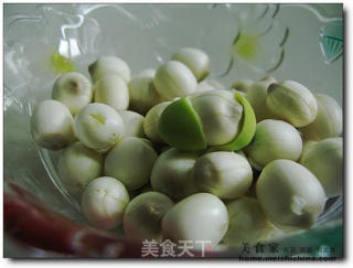 鲜莲子炒虾仁的做法步骤：3