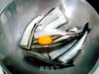 干煎针鱼的做法步骤：4