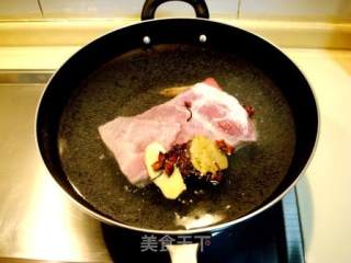 梅菜扣肉的做法步骤：6