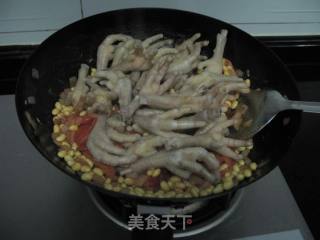 番茄黄豆炖凤爪的做法步骤：4