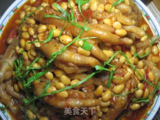 番茄黄豆炖凤爪的做法步骤：4