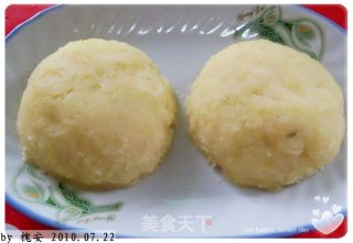 女生都爱吃的——咖喱豆角肉碎土豆泥的做法步骤：2
