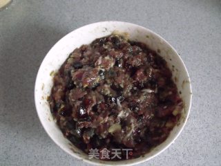 皮蛋鲜肉水饺的做法步骤：2