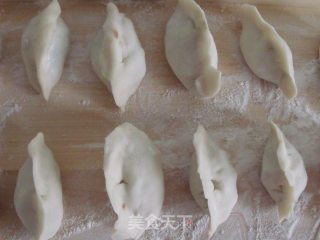 皮蛋鲜肉水饺的做法步骤：2