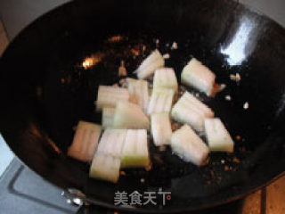 夏日餐桌上的减肥美食——鲜虾焖冬瓜的做法步骤：6
