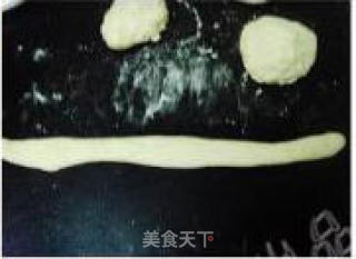 肠仔包的做法步骤：2